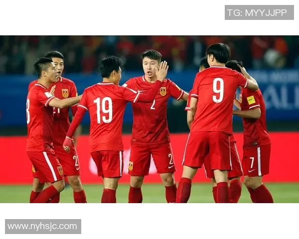 中国著名足球明星风采展示与成就回顾的精彩瞬间合集